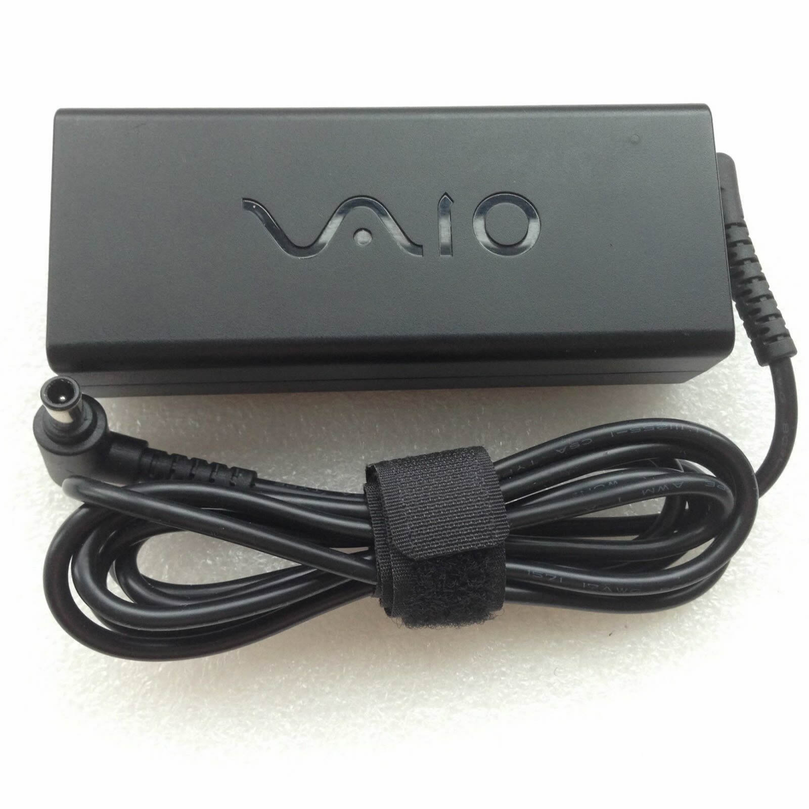 Adaptateur chargeur Sony VGP-AC19V4 VGP-AC19V26 VGP-AC19V28 VGP-AC19V36 VGP-AC19V48 VGP-AC19V30 VGP-AC19V31 VGP-AC19V32 19.5V 4.7A 92W alimentation originale pour Snoy VGN-SZ92PS, VGN-SZ81PS4 séries